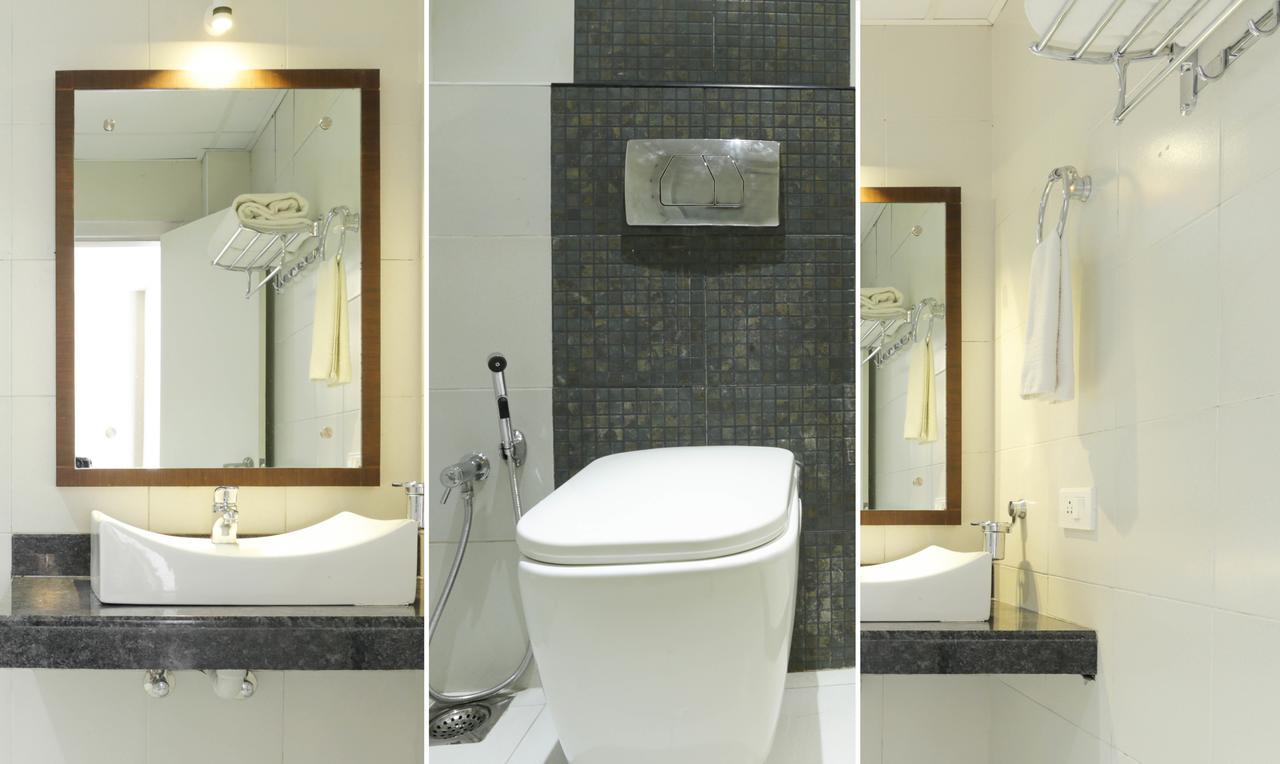 Hotel Crown Suites Kochi Bagian luar foto